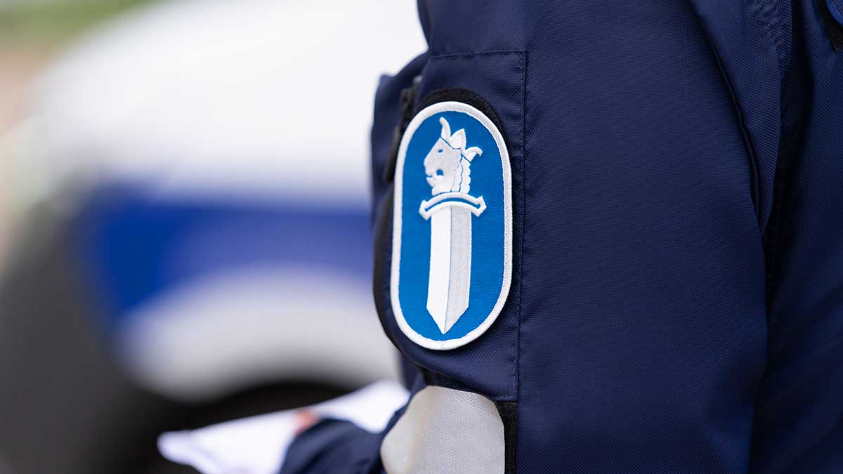 Polisens ärmmärke.